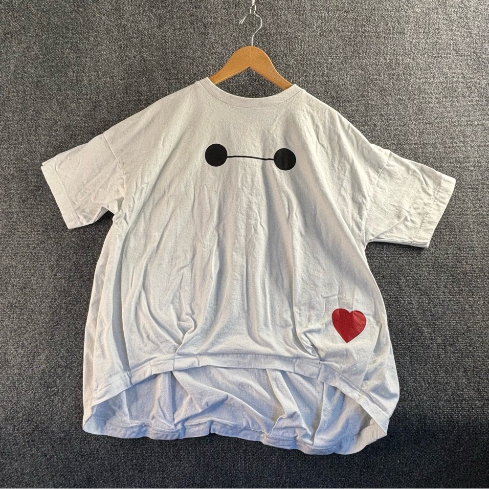 Japan park Baymax Disney White and Red Graphic Tee